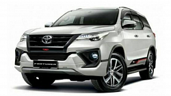 แท็กซี่ fortuner private คันใหญ่ 7 ที่นั่ง เหมาะสำหรับการเดินทาง 1-6 คน